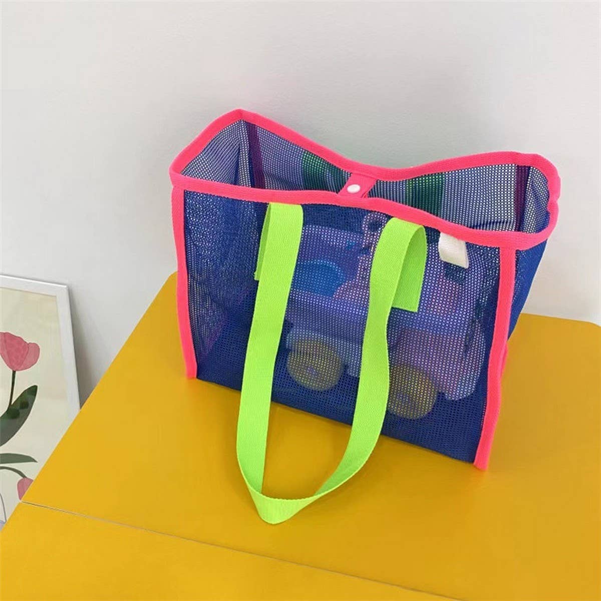 NAVY MESH BEACH TOTE