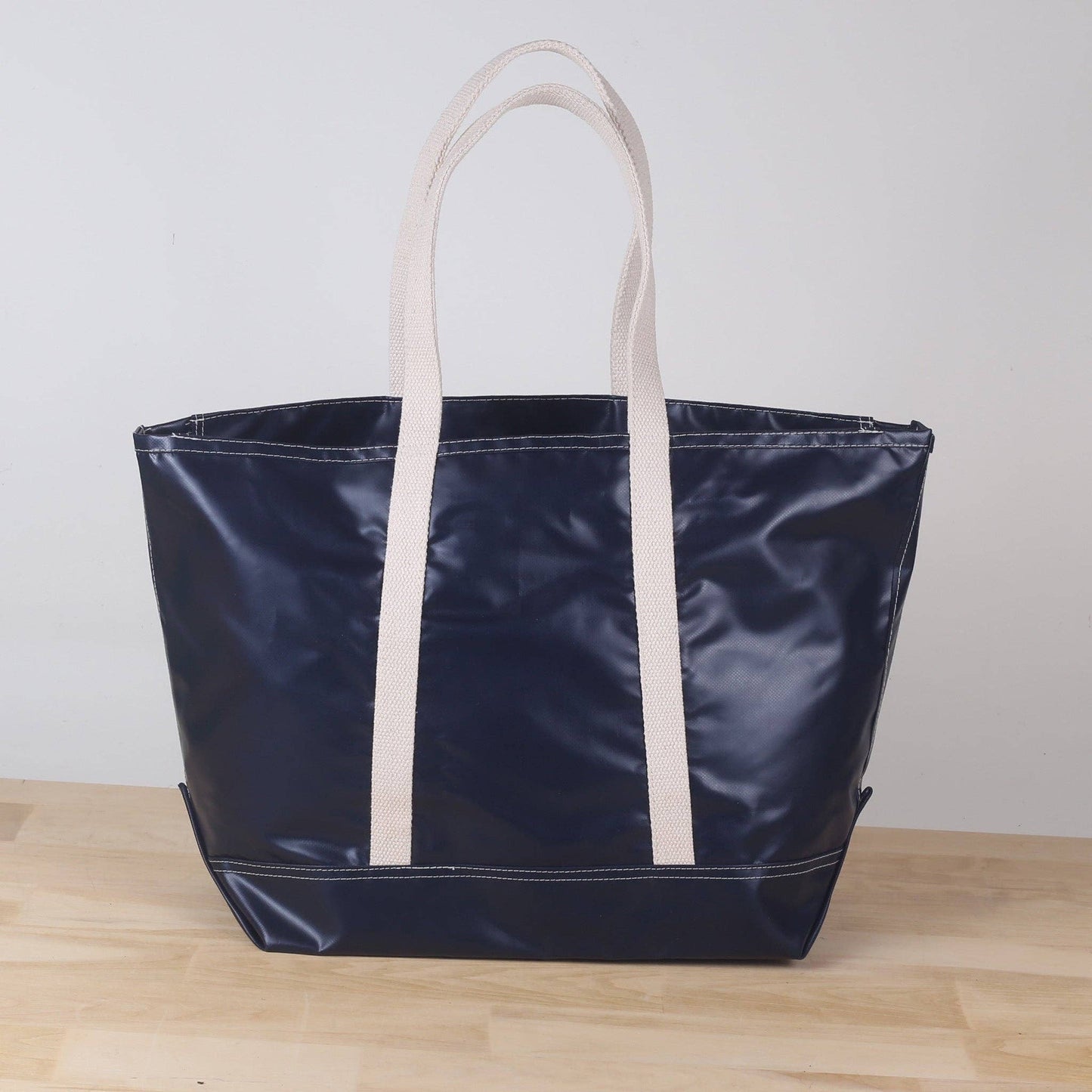 Big Sur Splash Tote: Red / 22"W x 14"H x 8" D