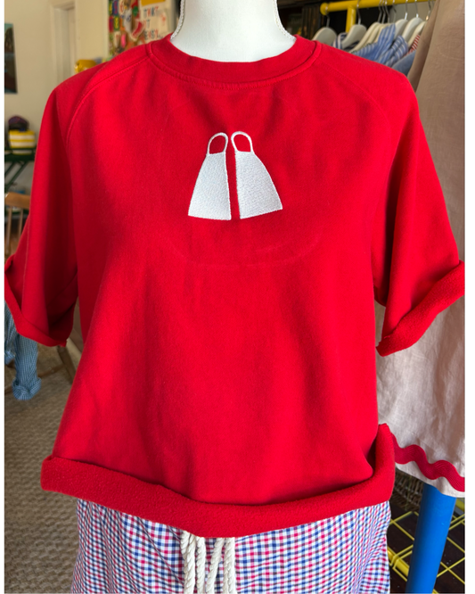 SHORT SLEEVE FIN SWEATSHIRT